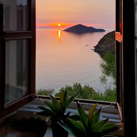 Ivi Front Villa, Leros Вилла Vromolithos