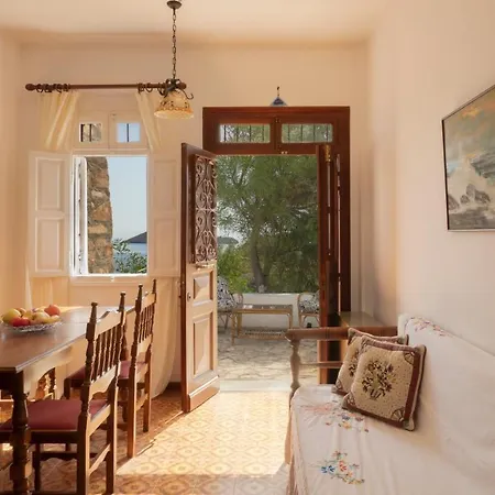 Ivi Front Villa, Leros * Vromolithos