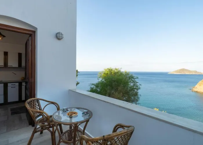 Ivi Front Villa, Leros 빌라 *