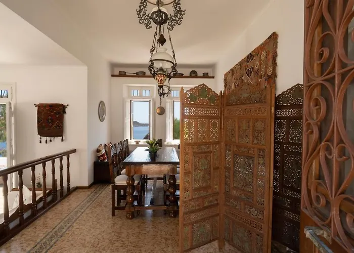 Ivi Front Villa, Leros 빌라 *